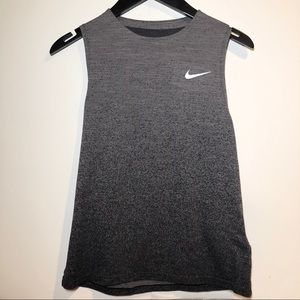 Women’s Nike Dri-Fit Sleeveless tank, Gray, size M
